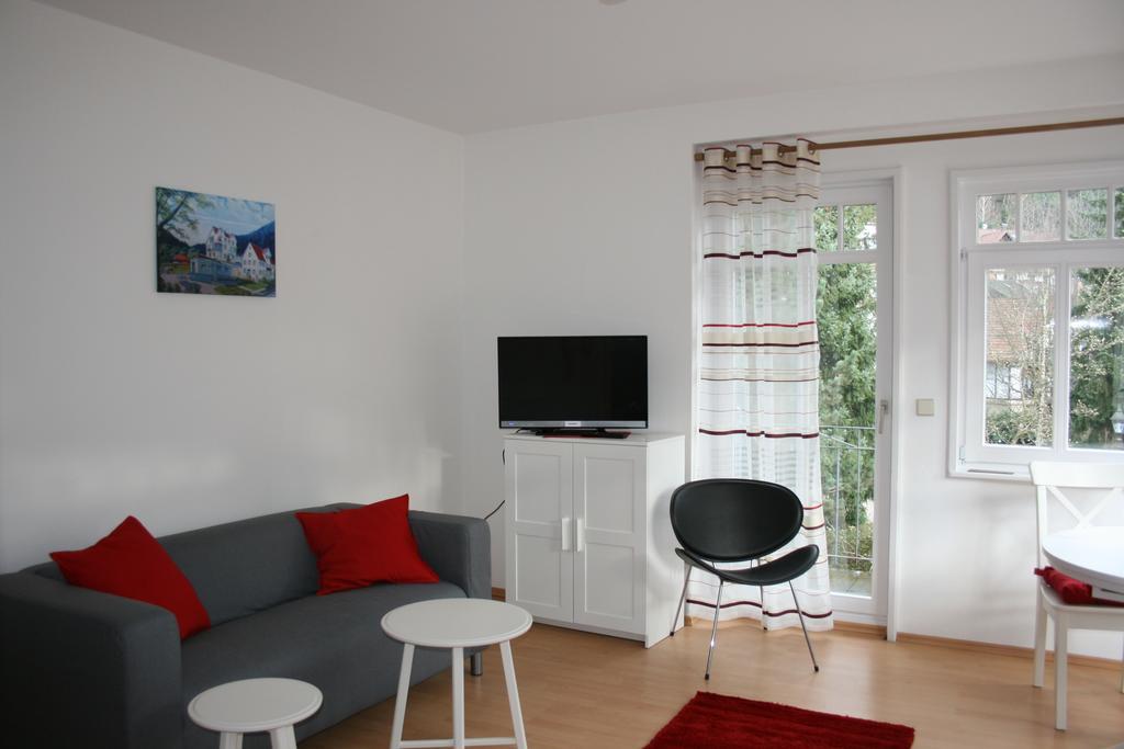 Gaestehaus Villa Lina Bad Herrenalb Exteriör bild